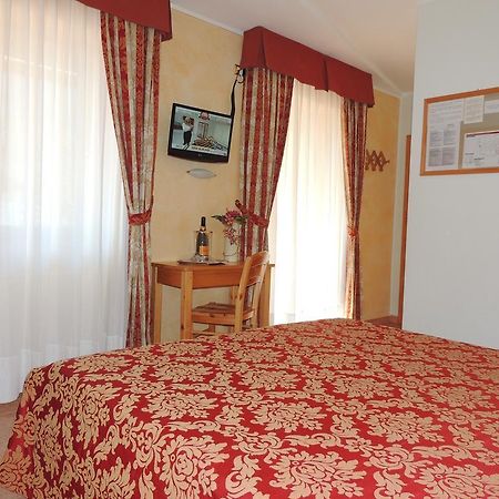 Albergo Eden Passo del Tonale Room photo